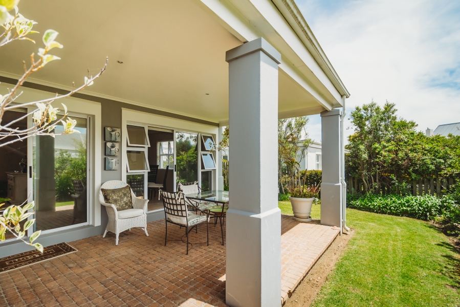 3 Bedroom Property for Sale in Kingswood Golf Estate Western Cape